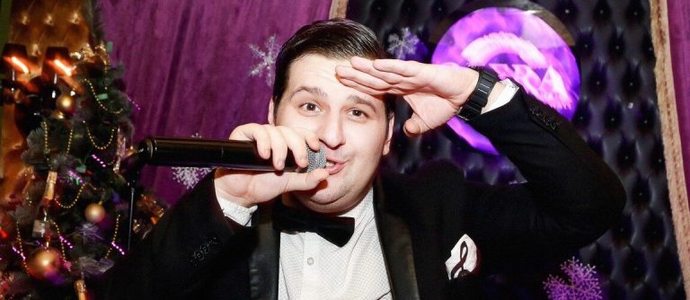 Андрей Попов