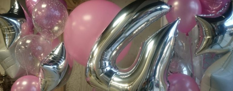 Be happy decor & balloons